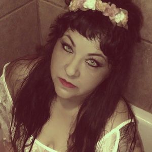 Meet your Posher, Teresa